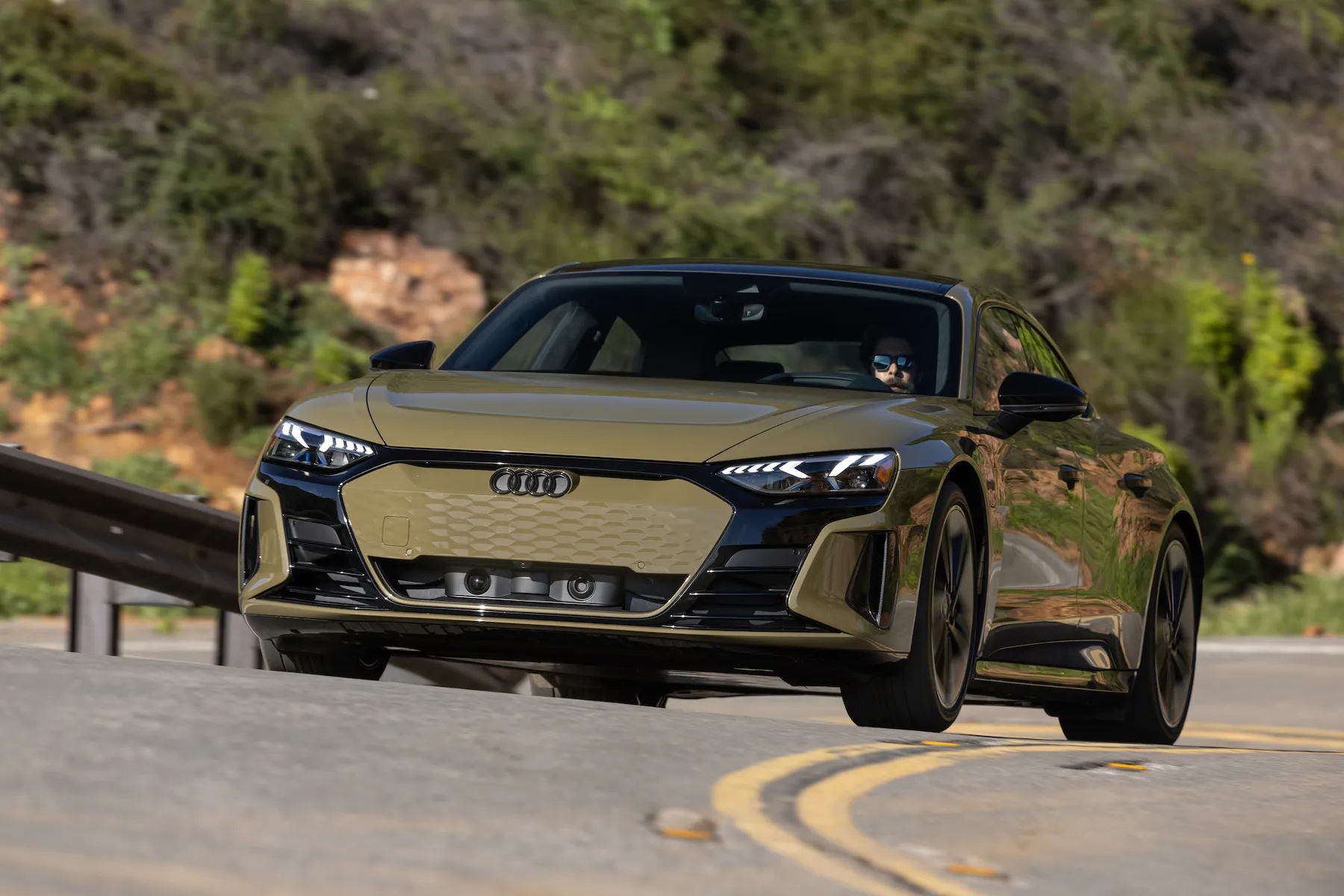 تقوم أودي بتوسيع استدعاء E-Tron GT لنفس مشكلة البطارية مثل Taycan