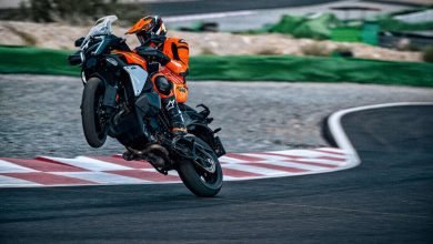 تم إصدار 2025 KTM 1390 Super Adventure S Evo