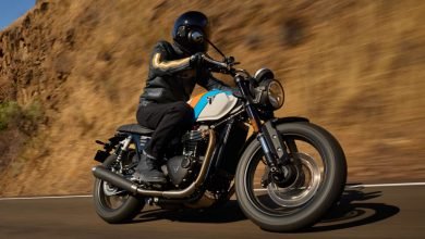 الكشف عن 2025 Triumph Speed ​​Twin 900 – تمت ترقيتها بخزان وقود جديد وشاسيه وشوكات مقلوبة