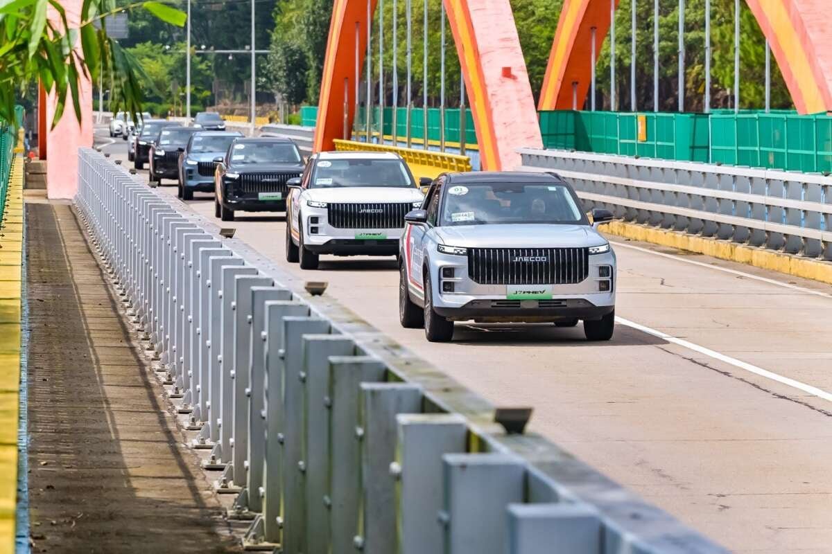Jaecoo J7 PHEV ماراثون لينغكابكان 1,300 كم غونا 1 تانغكي مينياك، بريبيو سيبيلوم ديلانكار دي ماليزيا Jaecoo J7 PHEV ماراثون لينغكابكان 1,300 كم غونا 1 تانغكي مينياك، بريبيو سيبيلوم ديلانكار دي ماليزيا