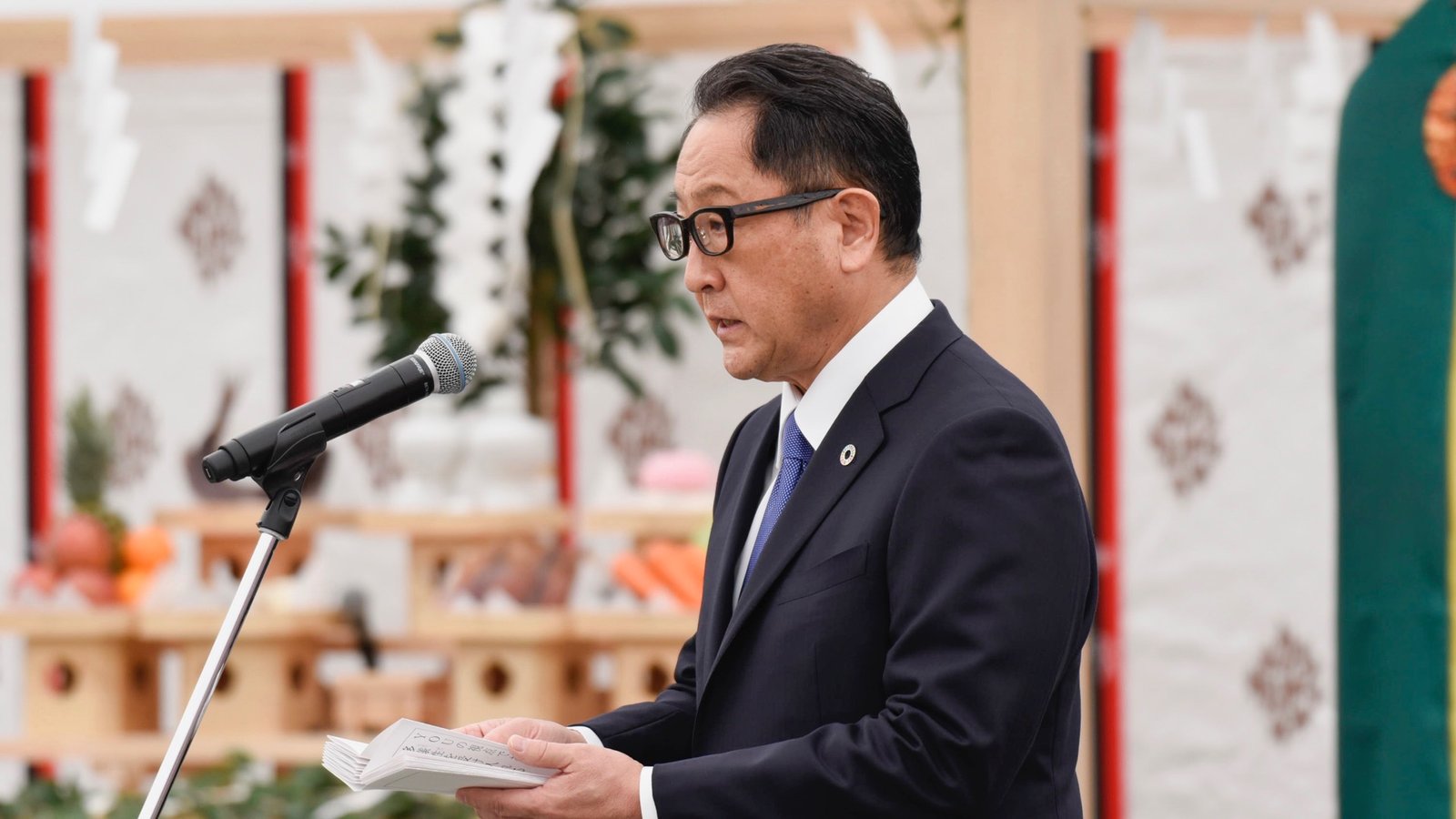 تقول شركة Toyota exec إن التحول إلى المركبات الكهربائية سيؤدي إلى فقدان الوظائف تقول شركة Toyota exec إن التحول إلى المركبات الكهربائية سيؤدي إلى فقدان الوظائف