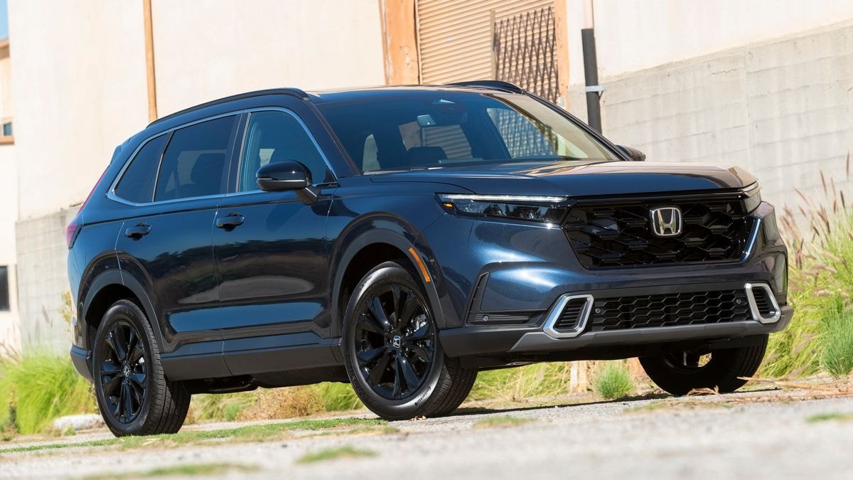 مقارنة بين هوندا CR-V 2025 وفورد برونكو سبورت 2025 مقارنة بين هوندا CR-V 2025 وفورد برونكو سبورت 2025