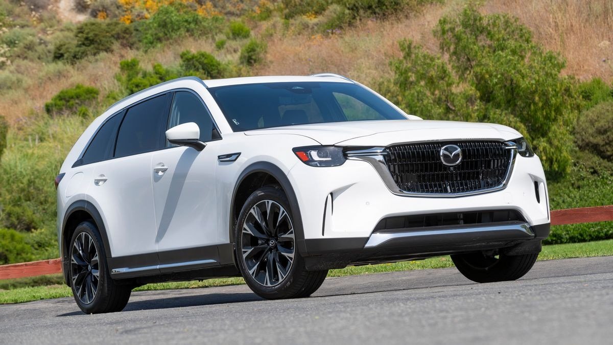 مقارنة بين مازدا CX-90 PHEV 2025 وجيب جراند شيروكي 4xe 2025 مقارنة بين مازدا CX-90 PHEV 2025 وجيب جراند شيروكي 4xe 2025