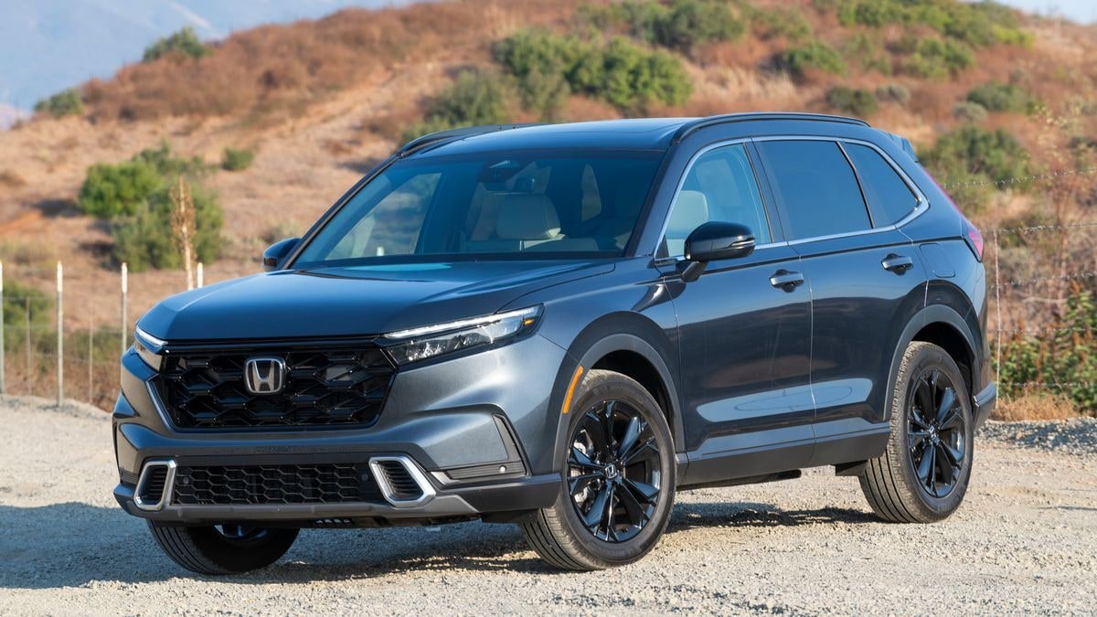 مقارنة بين هوندا CR-V هايبرد 2025 وهيونداي توسان هايبرد 2025