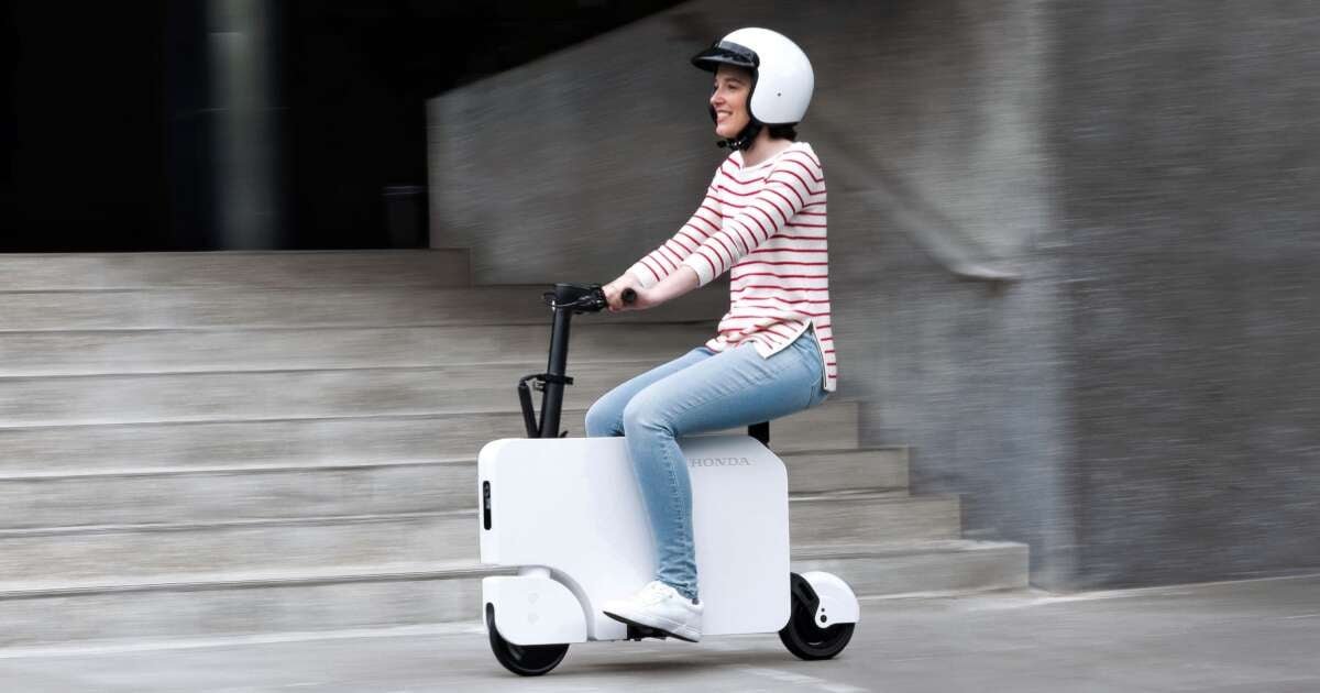 هوندا Motocompacto قادمة إلى KLIMS 2024 – تجربة مجانية للسكوتر الكهربائي، خليفة Motocompo في الثمانينيات هوندا Motocompacto قادمة إلى KLIMS 2024 – تجربة مجانية للسكوتر الكهربائي، خليفة Motocompo في الثمانينيات