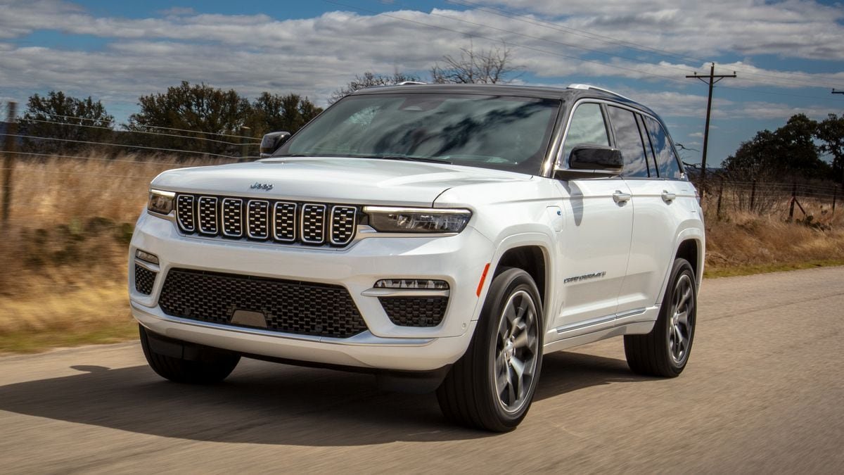 استدعاء بعض سيارات جيب جراند شيروكي SUV بسبب مشكلة في الوسادة الهوائية استدعاء بعض سيارات جيب جراند شيروكي SUV بسبب مشكلة في الوسادة الهوائية