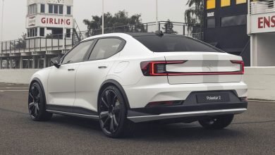 استدعى Polestar 2 على الكاميرا الاحتياطية