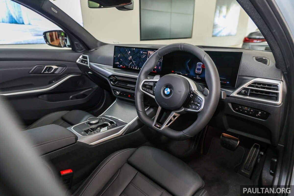 معرض 2025 BMW 330i M Sport Malaysia – G20 LCI II تحصل على عجلة قيادة جديدة وتحديثات تقنية و RM309k معرض 2025 BMW 330i M Sport Malaysia – G20 LCI II تحصل على عجلة قيادة جديدة وتحديثات تقنية و RM309k