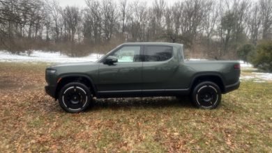 قيادة 2025 Rivian R1T – شاحنة رائعة ومحبطة