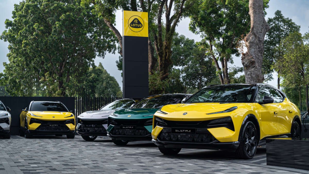 وحدات Lotus Eletre المستعملة معروضة للبيع الآن – موديلات 2023/2024 تبدأ من 570 ألف رينغيت ماليزي، و905 حصان من Eletre R تبدأ من 650 ألف رينغيت ماليزي وحدات Lotus Eletre المستعملة معروضة للبيع الآن – موديلات 2023/2024 تبدأ من 570 ألف رينغيت ماليزي، و905 حصان من Eletre R تبدأ من 650 ألف رينغيت ماليزي