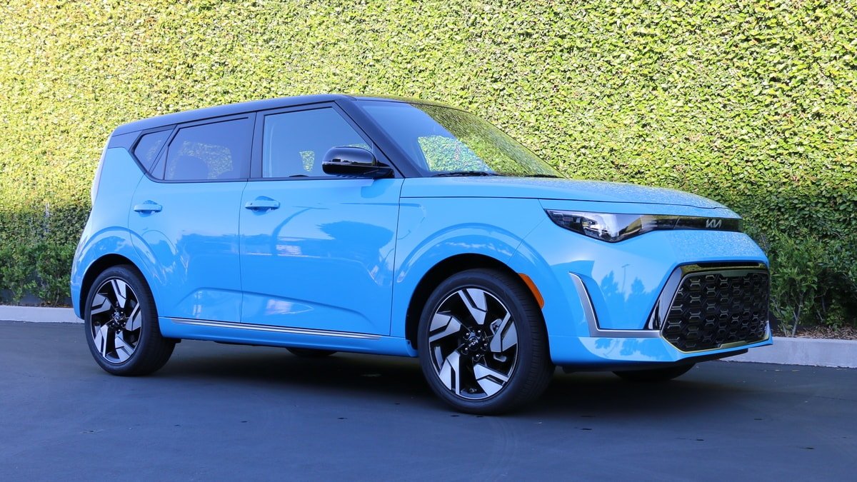 2025 Kia Soul مقابل 2025 مقارنة شيفروليه تراكس 2025 Kia Soul مقابل 2025 مقارنة شيفروليه تراكس