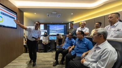 يريد وزير الأشغال تقريرًا سريعًا من امتياز بعد حادث Kluang Pothole الذي قتل طالبين