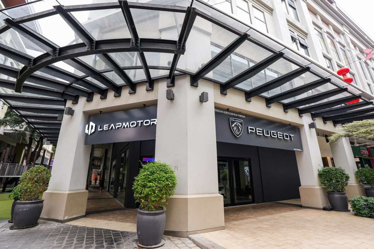Stellantis Malaysia Lancar Pusat Servis Subang & Bilik Pameran Desa Park City ، Untuk Peugeot ، Leapmotor Stellantis Malaysia Lancar Pusat Servis Subang & Bilik Pameran Desa Park City ، Untuk Peugeot ، Leapmotor