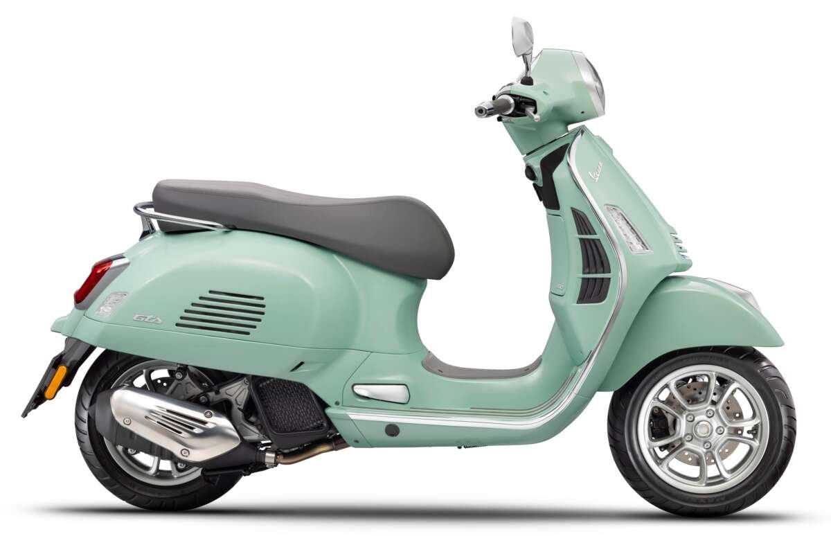 Vespa GTS 300 Classic Tiba Di Malaysia – RM31،900 Vespa GTS 300 Classic Tiba Di Malaysia – RM31،900