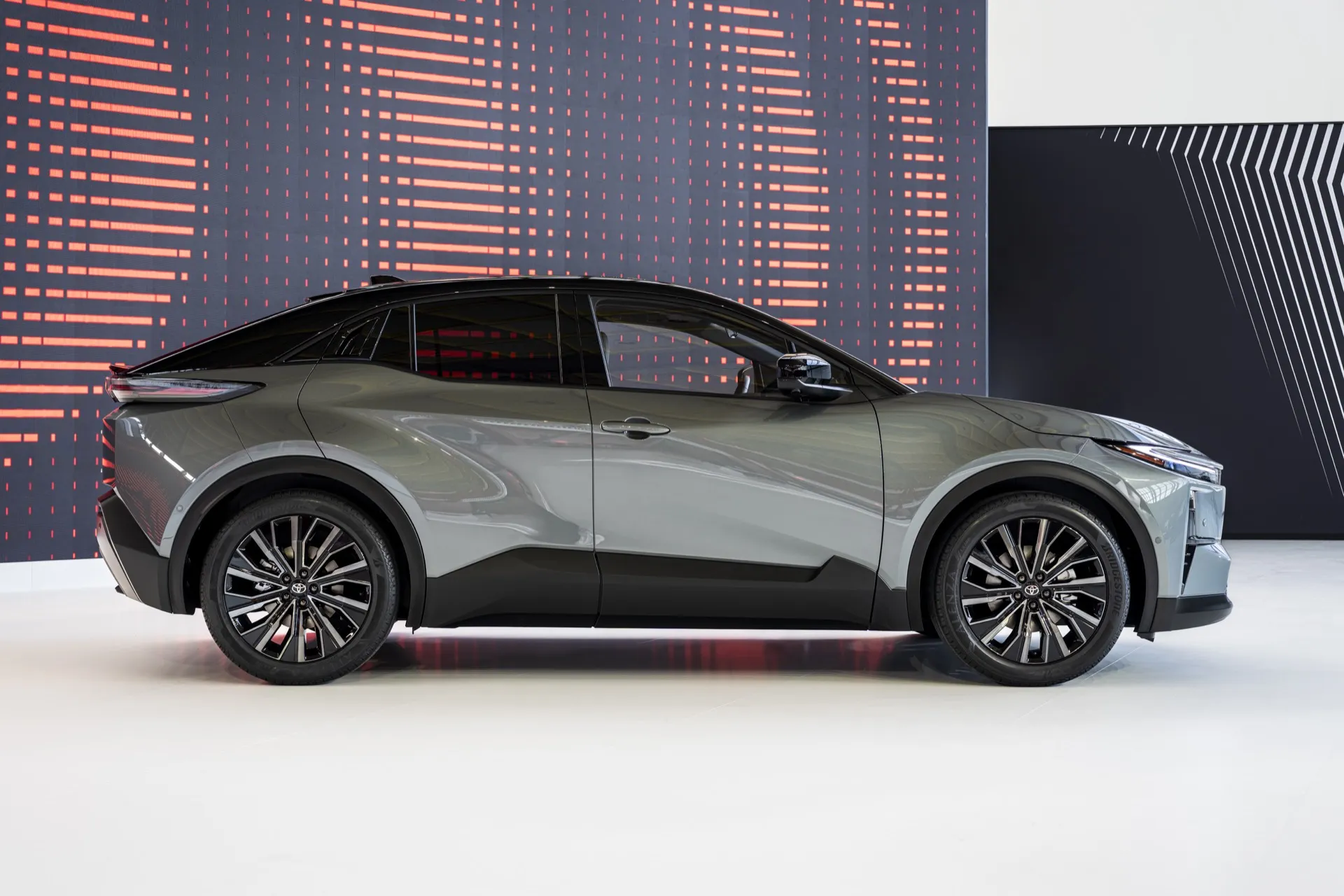 تصل Toyota C-HR+ إلى BEV ، هل سيتبع Urban Cruiser؟