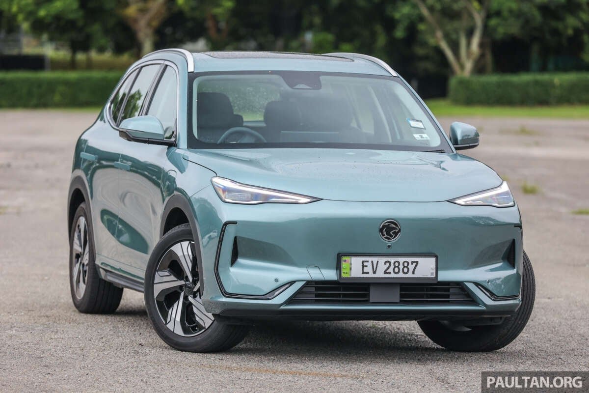 Proton EMAS 7 حجوزات تتجاوز 5500 وحدة – أكثر من 1.8 كيلو وحدة يتم تسليمها ؛ EV الأكثر مبيعًا في ماليزيا هذا العام Proton EMAS 7 حجوزات تتجاوز 5500 وحدة – أكثر من 1.8 كيلو وحدة يتم تسليمها ؛ EV الأكثر مبيعًا في ماليزيا هذا العام