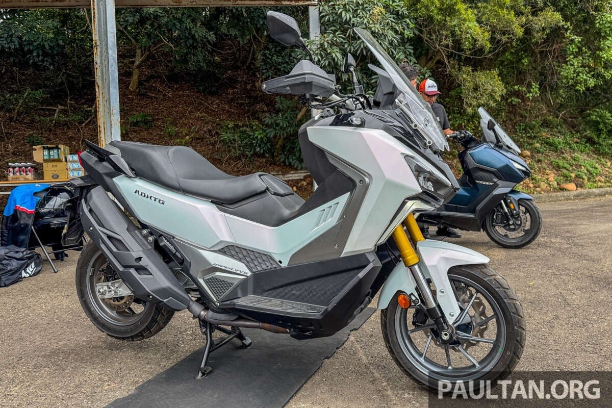 Sym Adxtg 400 Bakal Tiba Di Malaysia Mei Ini – Skuter 399 CC 34.5 HP Dengan Transmisi CVT ، Pacuan Rantai