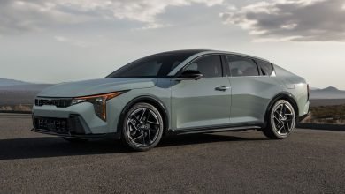 2025 KIA K4 مقابل 2025 مقارنة فولكس واجن جيتا