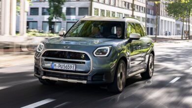 2025 Mini Countryman SE All4 مقابل 2025 Hyundai Ioniq 5 مقارنة