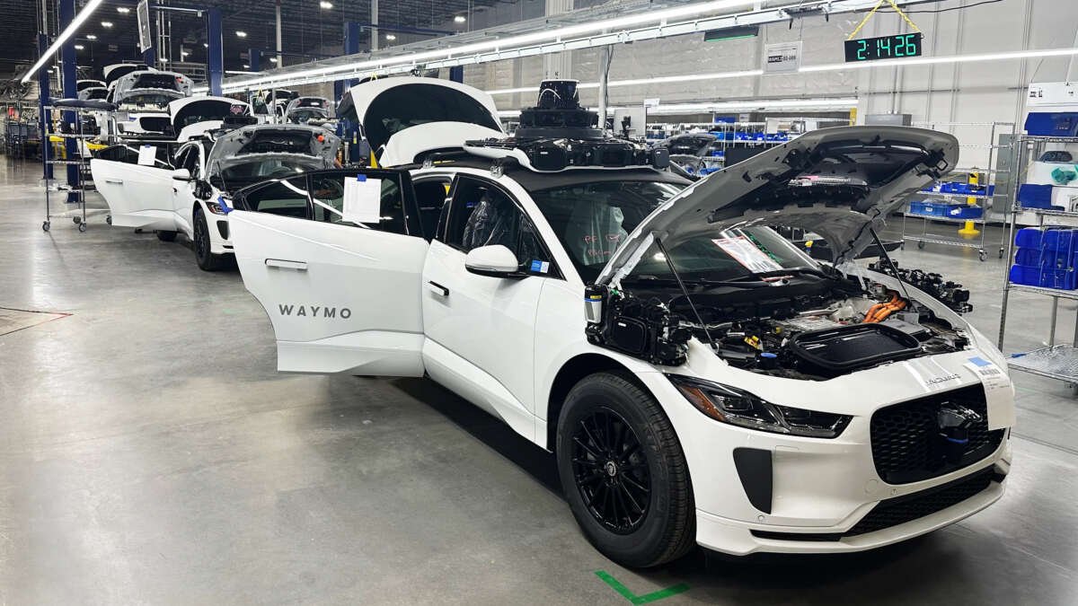 Waymo لتحويل أكثر من 2000 وحدة من Jaguar I-Pace إلى سيارات الأجرة المستقلة في أريزونا ، مصنع الولايات المتحدة